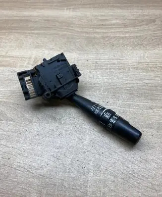 Toyota Avensis Verso Wiper control stalk 8465228640