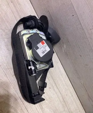 BMW 3 G20 G21 Front seatbelt 7496289