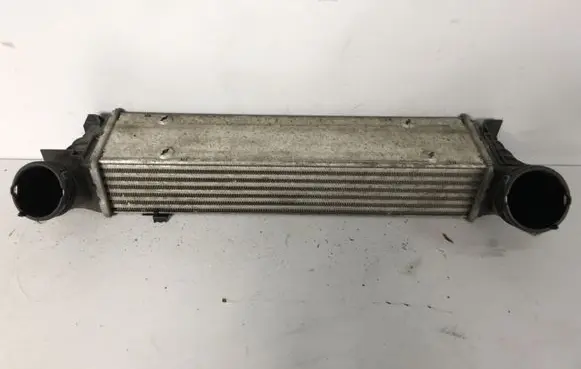 BMW 3 E90 E91 Intercooler radiator 7798788