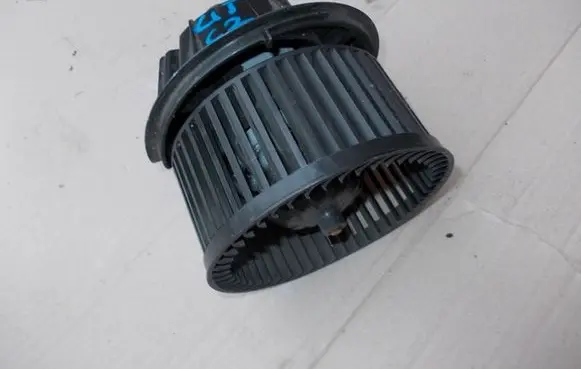 Citroen C2 Heater fan/blower F665878C