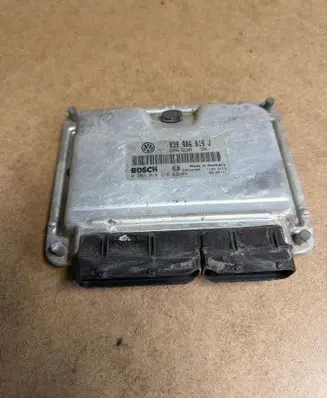 Volkswagen PASSAT B5.5 Engine control unit/module 038906019J 28SA4780 0281010216
