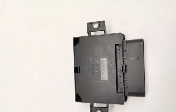 BMW 5 F10 F11 Hand brake control module 231220