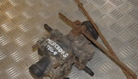 Mercedes-Benz E C207 W207 Brake power pressure regulator 