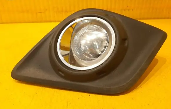 Toyota Hilux (AN120, AN130) Headlight/headlamp 17876 520400K020