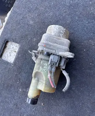 Volvo V50 Power steering pump 5N513K514AE