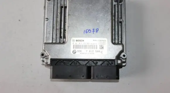 BMW 5 E60 E61 Engine control unit/module 7812500 0281015552