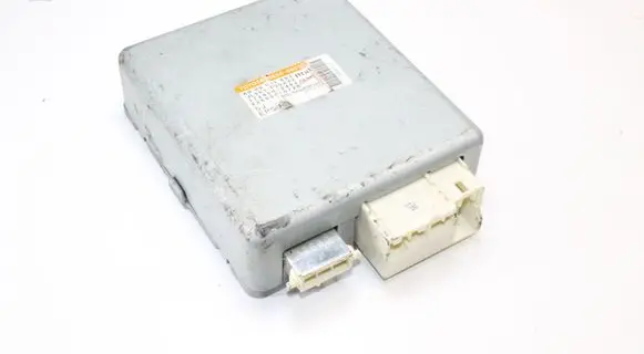 Toyota Avensis T270 Power steering control unit/module 8965005070