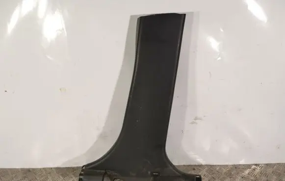 Mitsubishi Outlander (B) pillar trim (bottom)