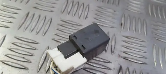 Nissan Almera N16 Other relay 24330c9900