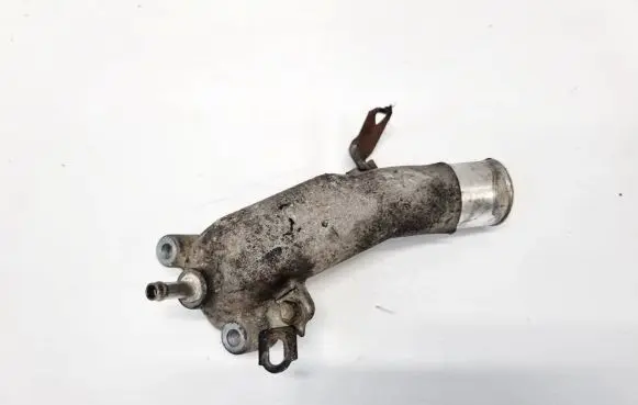 Toyota Avensis Verso Engine coolant pipe/hose