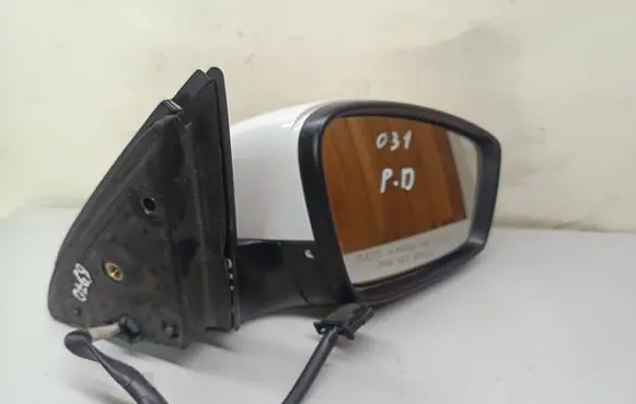 Volkswagen Jetta VI Front door electric wing mirror 