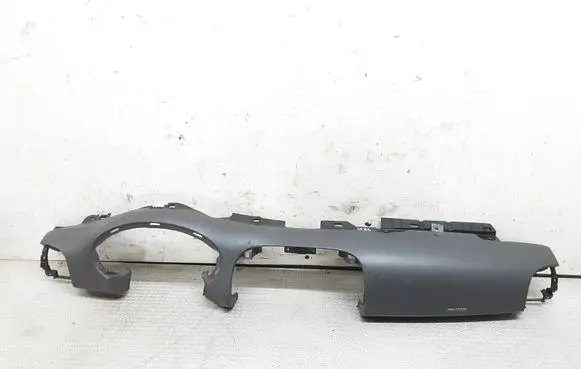 Nissan Micra Dashboard 68200AX700