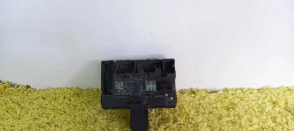 Audi A4 S4 B9 Door control unit/module 8w0959593e 8w0959693