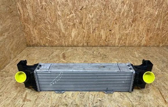 BMW 5 G30 G31 G38 Intercooler radiator 8576509