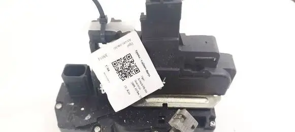 Opel Antara Rear door lock 