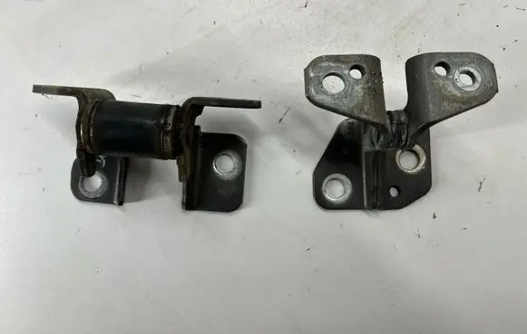 Dodge Charger Front door hinge set 55113660AC 55113664AI