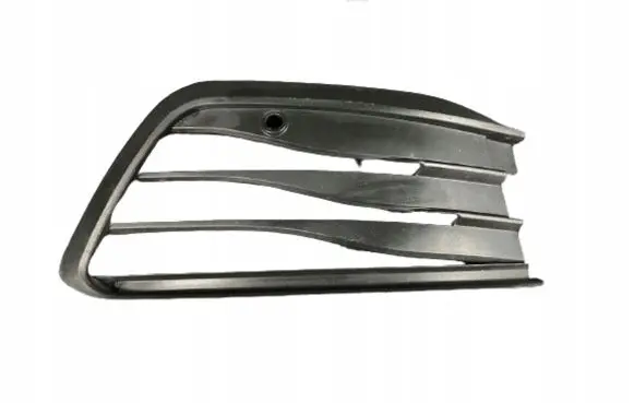 Volkswagen Golf VIII Front bumper lower grill 5H0853666J