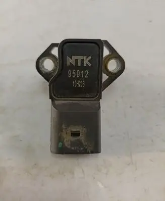Volkswagen Golf IV Air pressure sensor 95912 10H20B