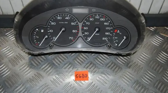 Peugeot Partner Speedometer (instrument cluster) 9659364180
