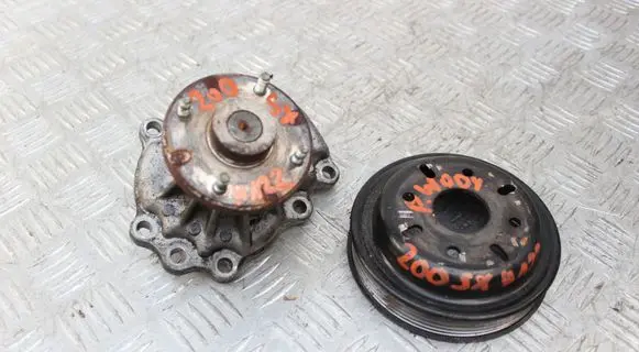 Nissan 200 SX Water pump