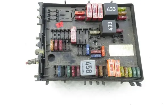 Volkswagen Golf V Fuse box set 1K0937124H