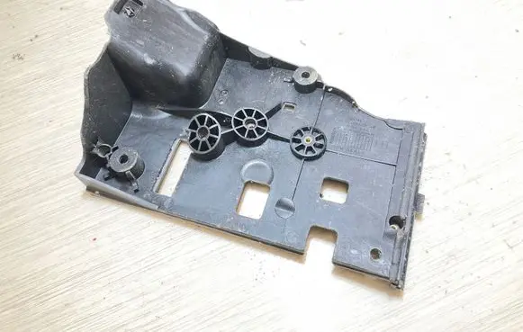 Battery bracket