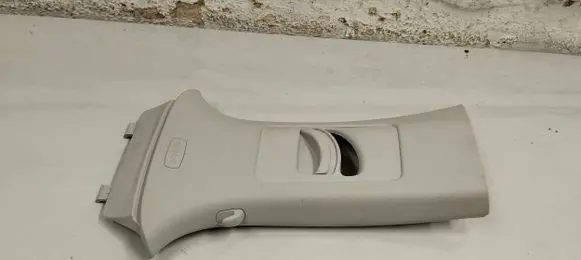 Skoda Octavia Mk3 (5E) (B) pillar trim (top) 5e0867243