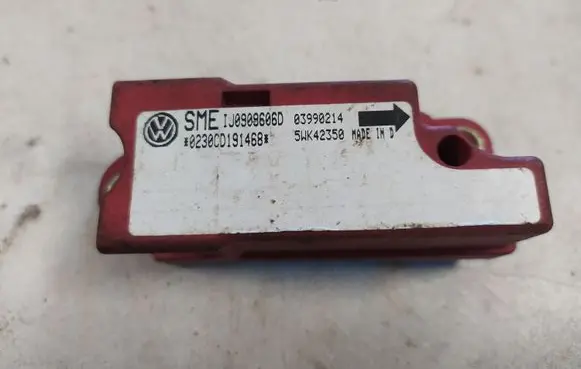 Volkswagen Golf IV Airbag deployment crash/impact sensor 1J0909606D