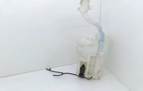 Volvo XC60 Windshield washer fluid reservoir/tank 30753424