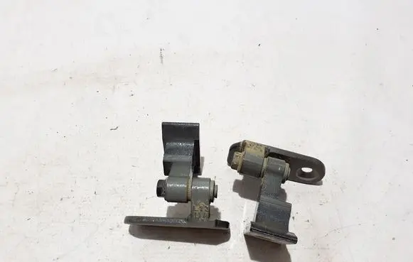 BMW X5 G05 Front door upper hinge 7333061