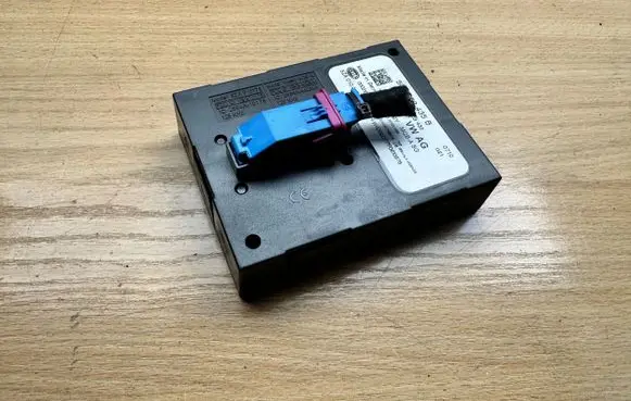 Seat Leon (5F) Keyless (KESSY) go control unit/module 5Q0959435B
