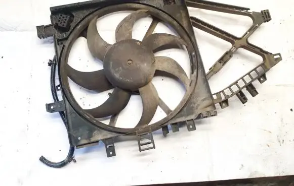 Opel Combo C Radiator cooling fan shroud 24452112