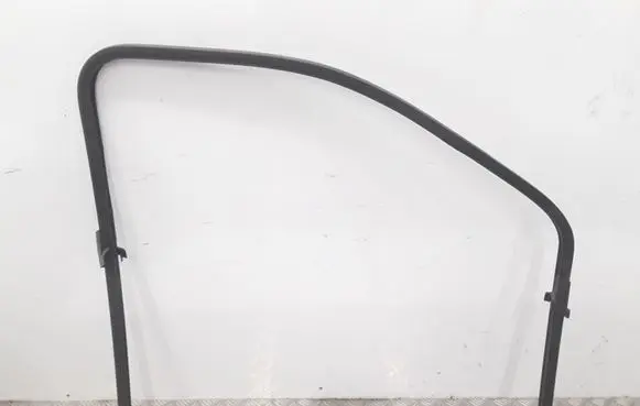 Microcar M8 Rubber seal front coupe door window 