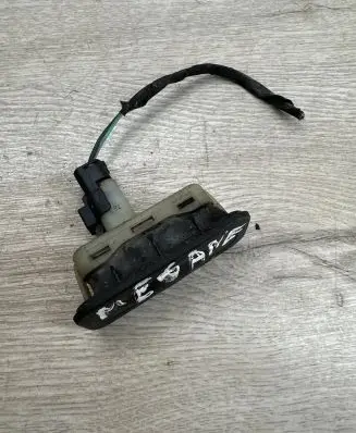 Renault Megane III Tailgate opening switch 8200385515 88000002