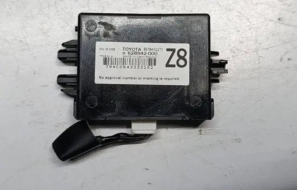 Toyota Yaris XP210 Immobilizer control unit/module 8978402270S3 8978402270 T94C0N43333152