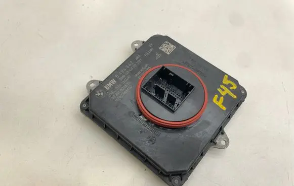 BMW 2 F45 LED ballast control module 8494842