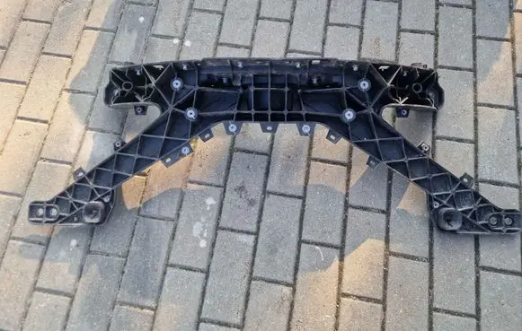 Tesla Model 3 Front bumper support beam 111828900J