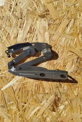 Chrysler Town & Country V Engine bonnet/hood hinges