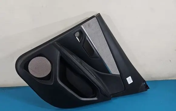 Peugeot 3008 II Coupe rear side trim panel 98305891DG IMPRK1532886