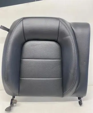 Ford Mustang VI Rear seat 