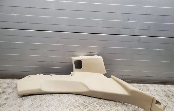 Audi Q7 4M Rear seat side bottom trim 4M0867768F