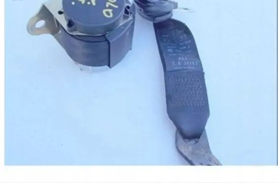 Volkswagen Polo Rear seatbelt