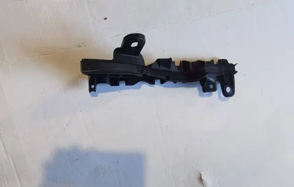 Mercedes-Benz E W213 Other engine bay part A2138310300 12523023 WPT51531