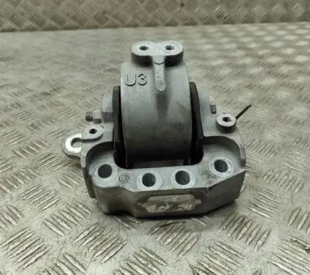 Engine mount bracket