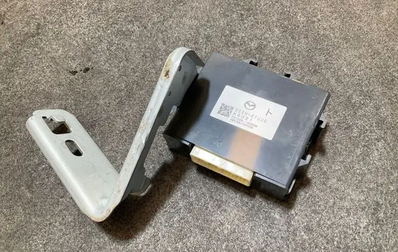 Mazda 2 Parking PDC control unit/module D23N67UU0 ADC5A10000G 18102600896