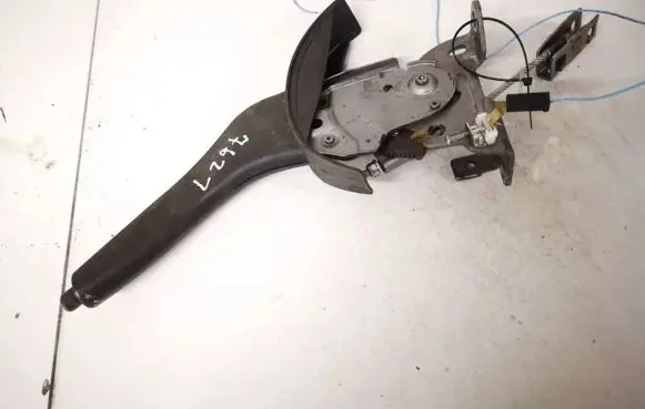Nissan Cube Z12 Handbrake/parking brake lever assembly