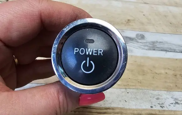 Toyota Prius (NHW20) Engine start stop button switch 15A710