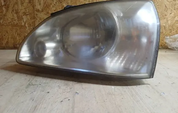 KIA Carens I Headlight/headlamp FA51020L