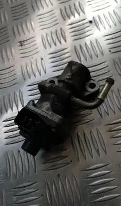 Ford Mondeo Mk III EGR valve 1s7g9d475af