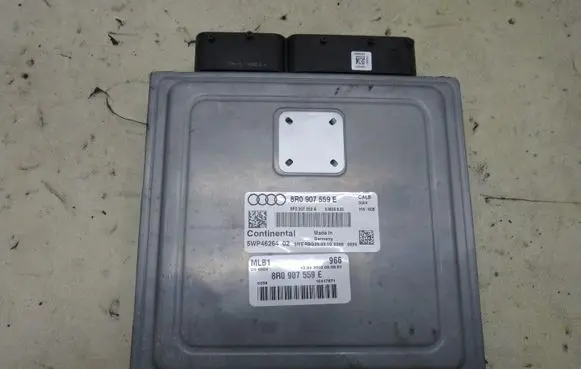 Audi Q5 SQ5 Engine control unit/module ECU 8R0907559E